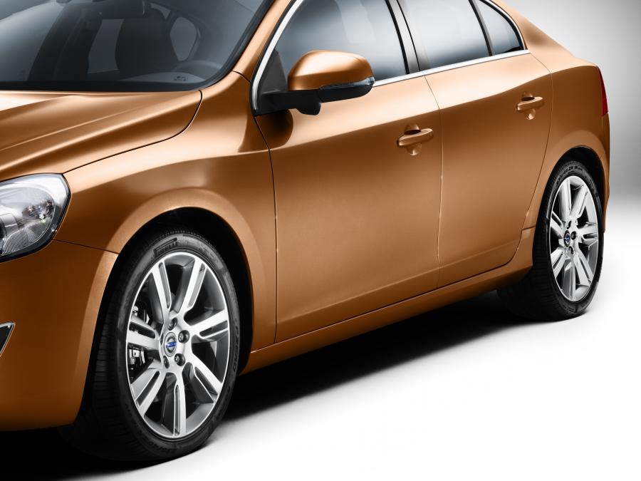  Volvo S60 2010 года  (фото 60 из 226)